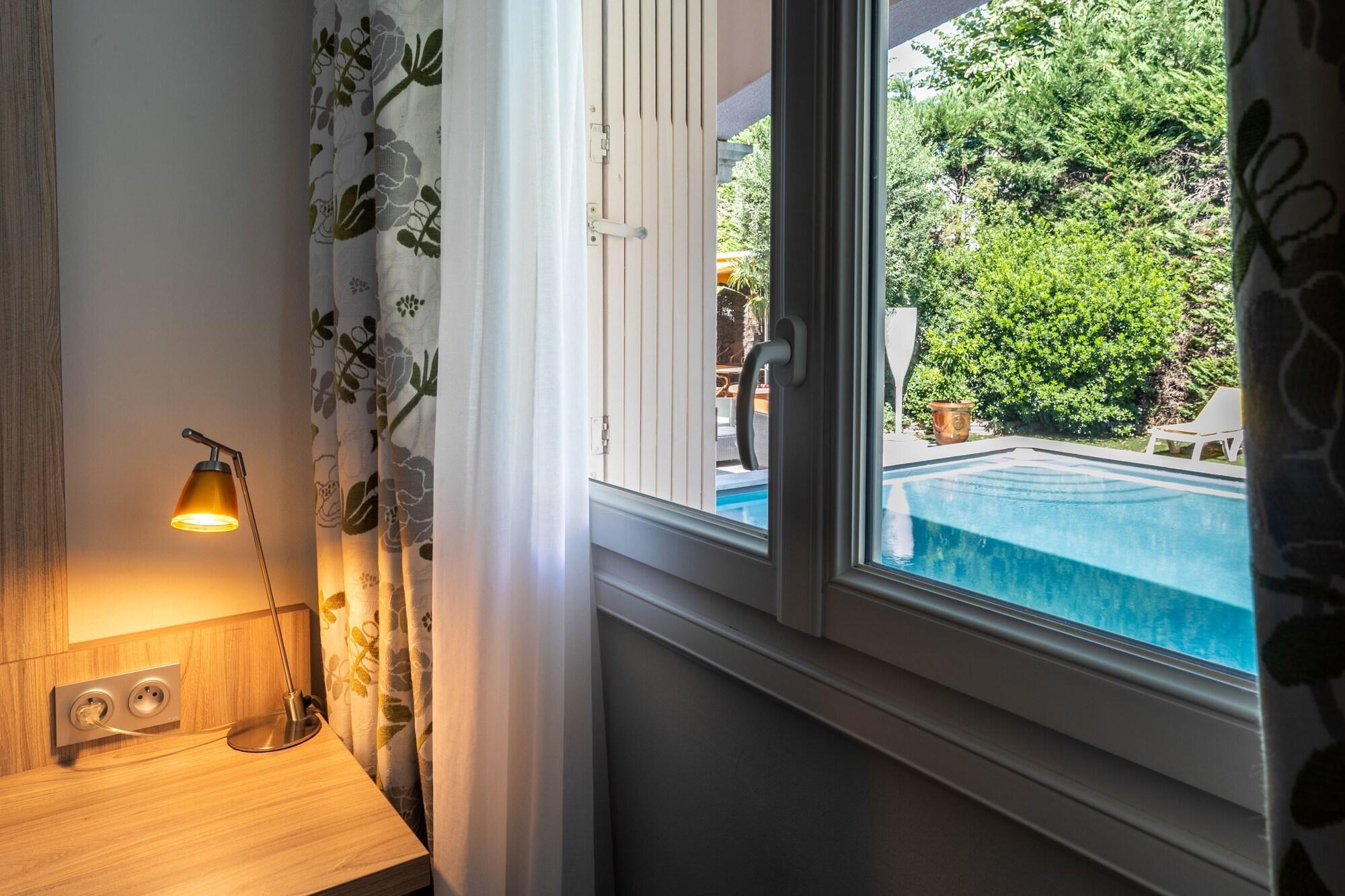 Hotel Mireille アルル エクステリア 写真