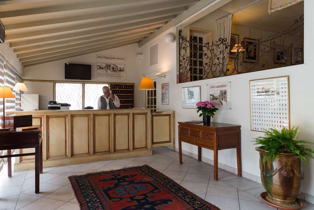 Hotel Mireille アルル インテリア 写真